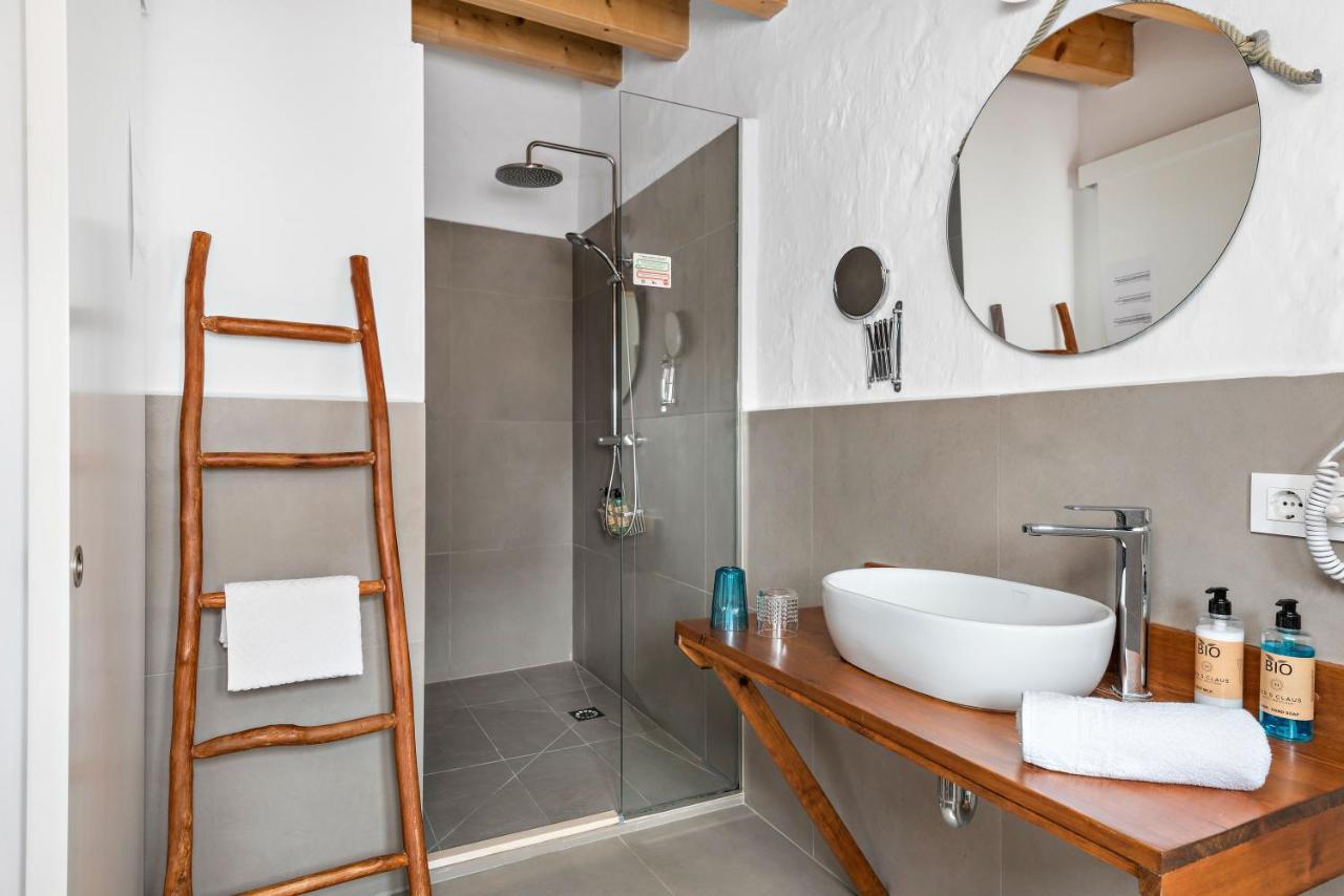 Hotel Boutique Ses 5 Claus 休达德亚 外观 照片